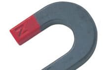 フェライト鉱石の磁石